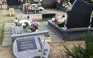 Dewastacja nagrobków na cmentarzu w Ornecie